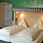 Restaurant Buergerklause Tapken فندق