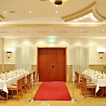Restaurant Buergerklause Tapken فندق