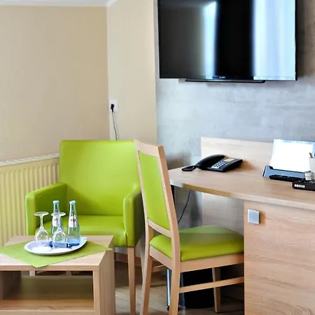 Отель Restaurant Burgerklause Tapken 4*