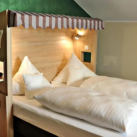 Restaurant Buergerklause Tapken Szálloda 4*
