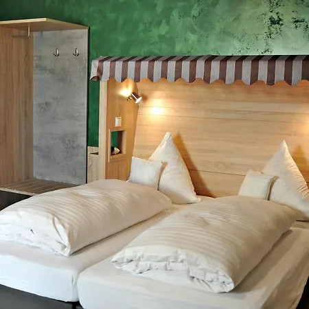 Restaurant Burgerklause Tapken Отель