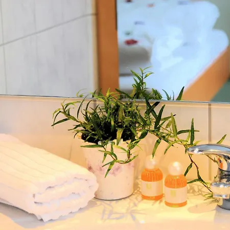 Отель Restaurant Burgerklause Tapken 4*