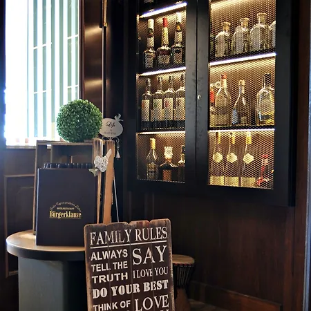 Restaurant Buergerklause Tapken Szálloda 4*