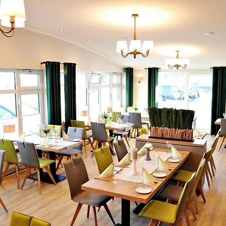 Restaurant Burgerklause Tapken Отель 4*