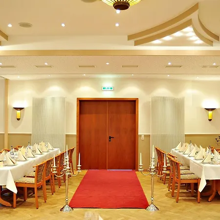Отель Restaurant Burgerklause Tapken